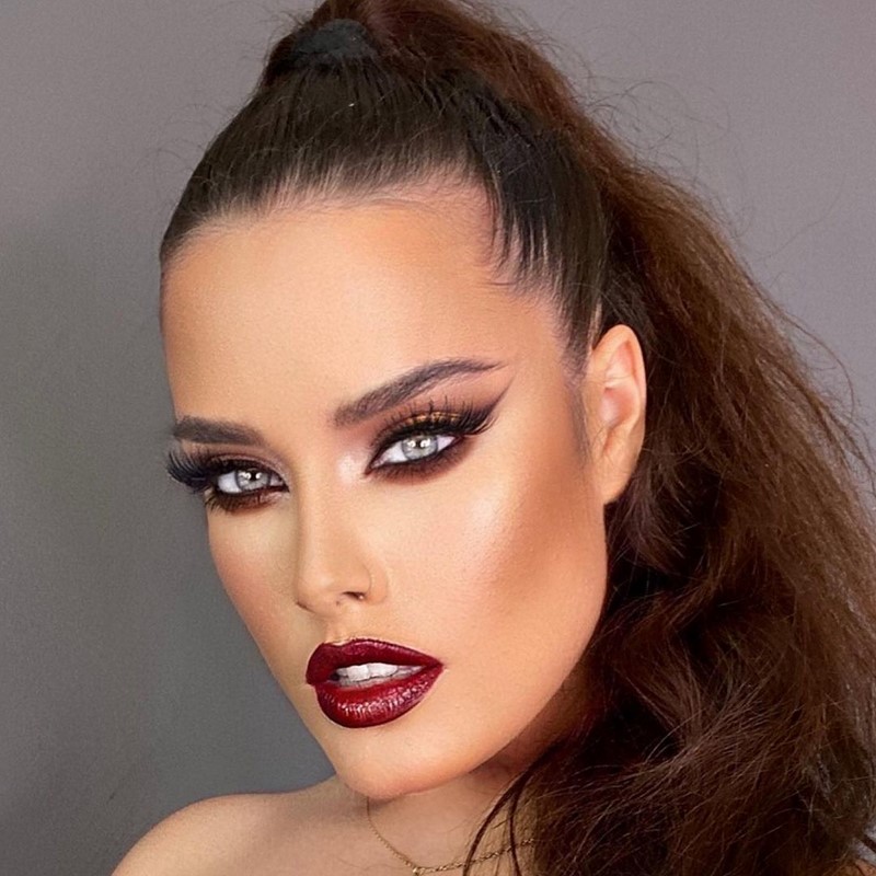 Макияж на Новый год 2027: фото-идеи и новинки