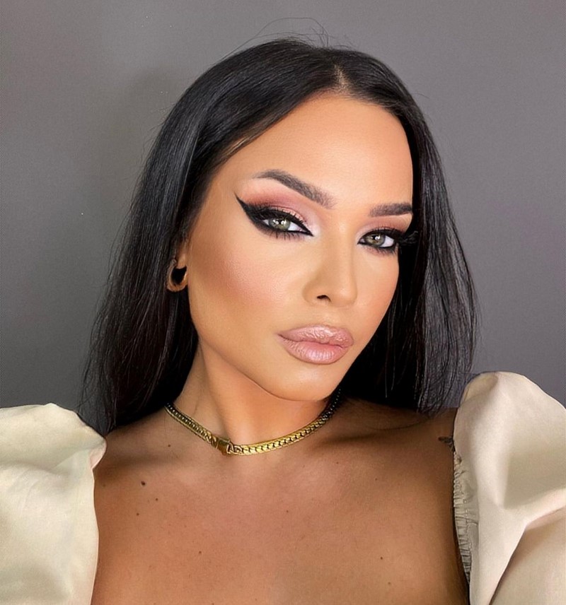 Макияж на Новый год 2027: фото-идеи и новинки