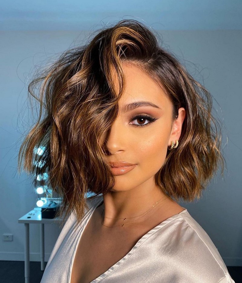 Прически на Новый 2027 год: топовые идеи новогодней прически