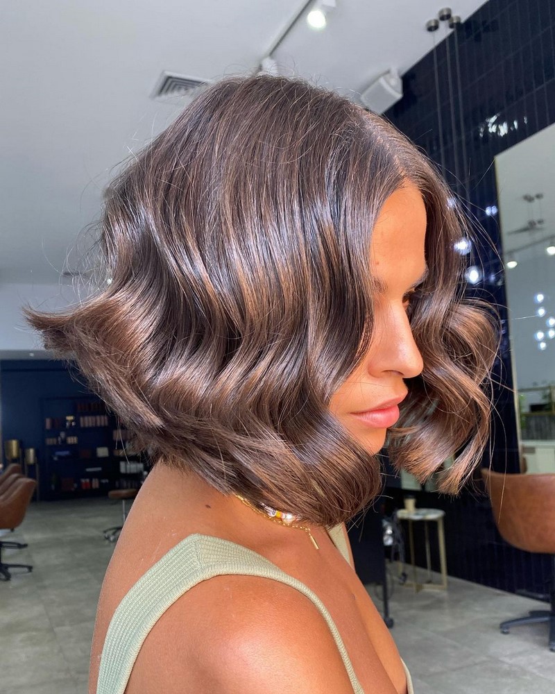 Прически на Новый 2027 год: топовые идеи новогодней прически