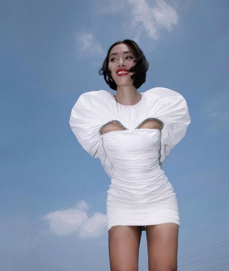 Изумительные платья весна-лето 2026: модные тренды и тенденции