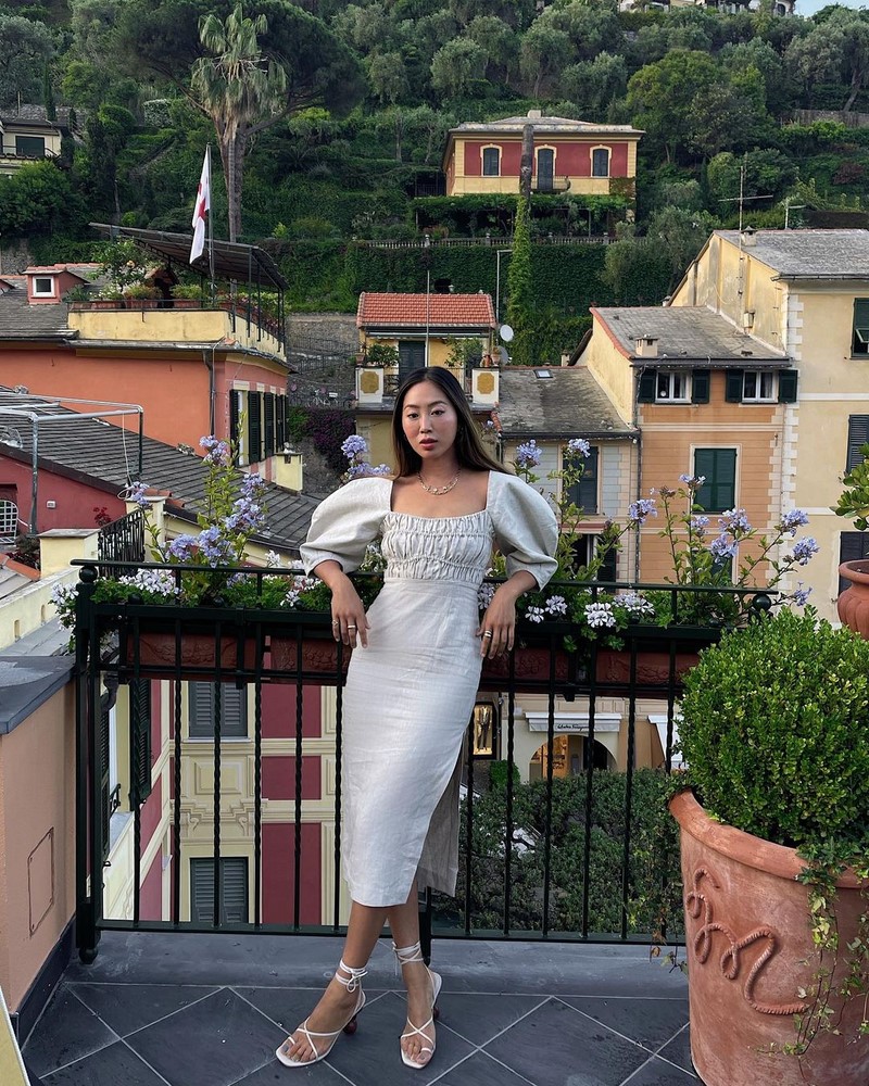 Изумительные платья весна-лето 2026: модные тренды и тенденции