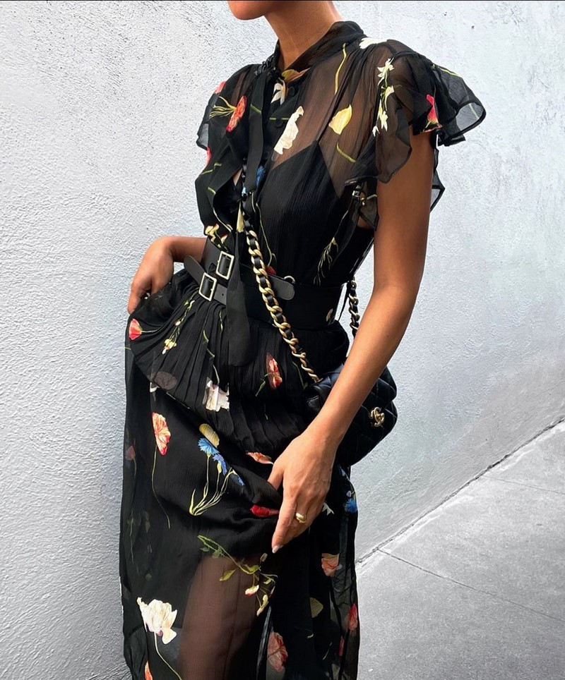 Изумительные платья весна-лето 2026: модные тренды и тенденции