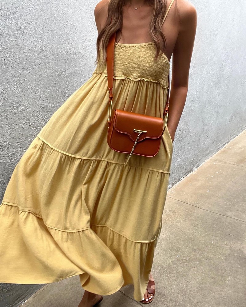 Изумительные платья весна-лето 2026: модные тренды и тенденции