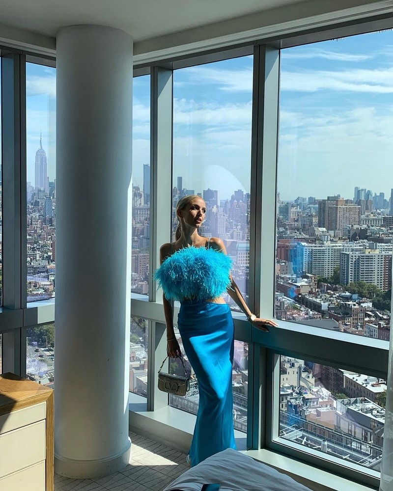 Изумительные платья весна-лето 2026: модные тренды и тенденции