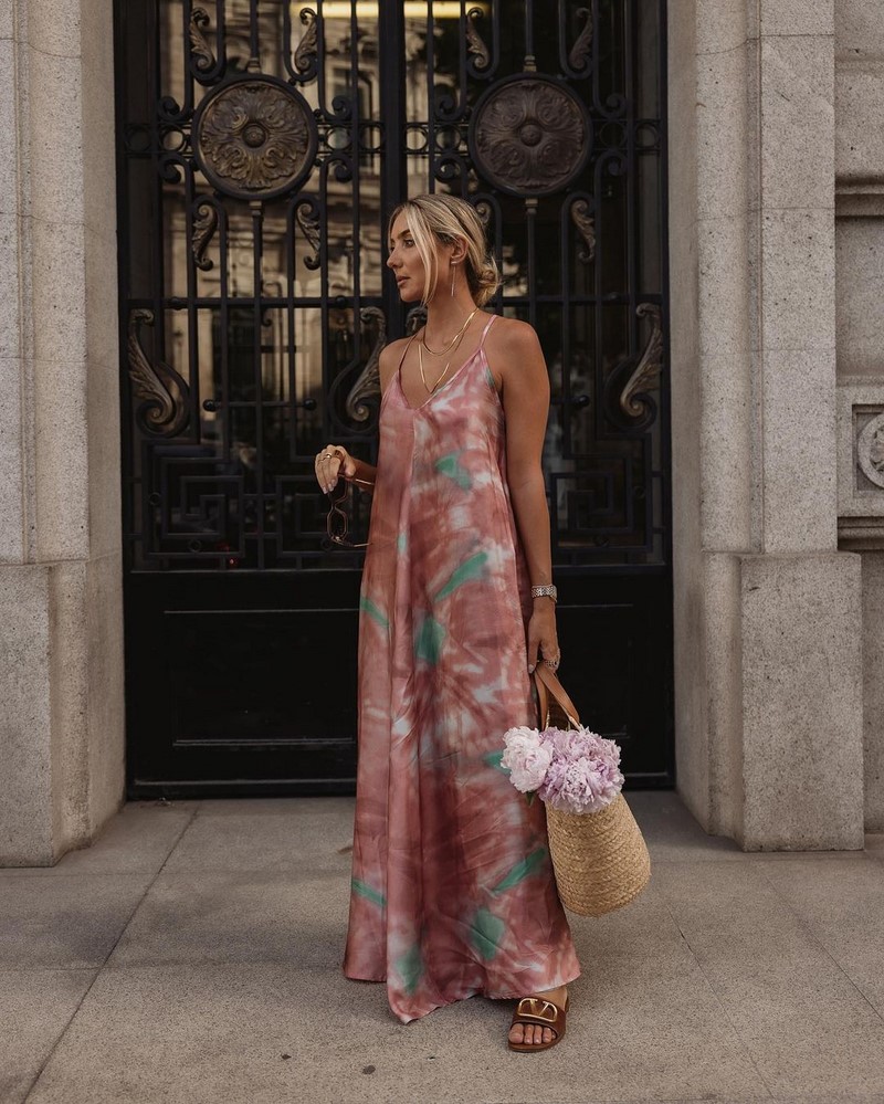 Изумительные платья весна-лето 2026: модные тренды и тенденции