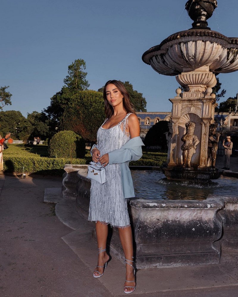 Изумительные платья весна-лето 2026: модные тренды и тенденции