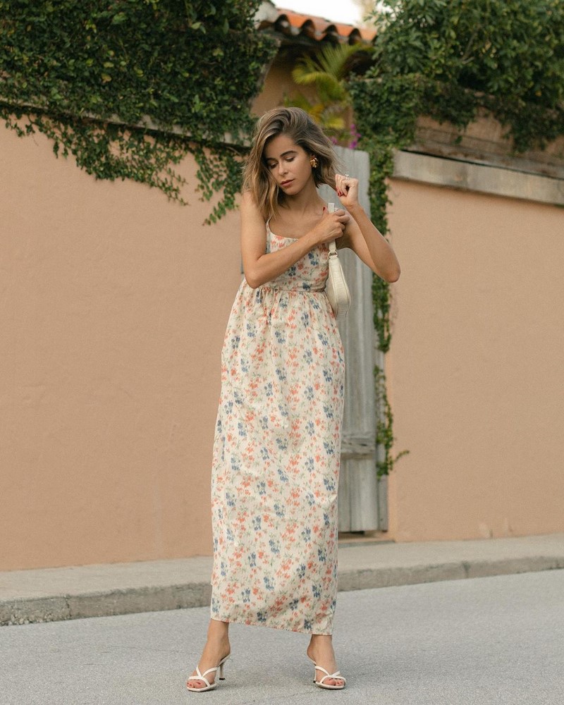 Изумительные платья весна-лето 2026: модные тренды и тенденции