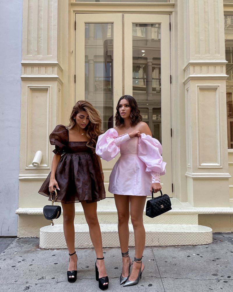 Главные тренды платьев весны и лета 2026: фото-примеры образов