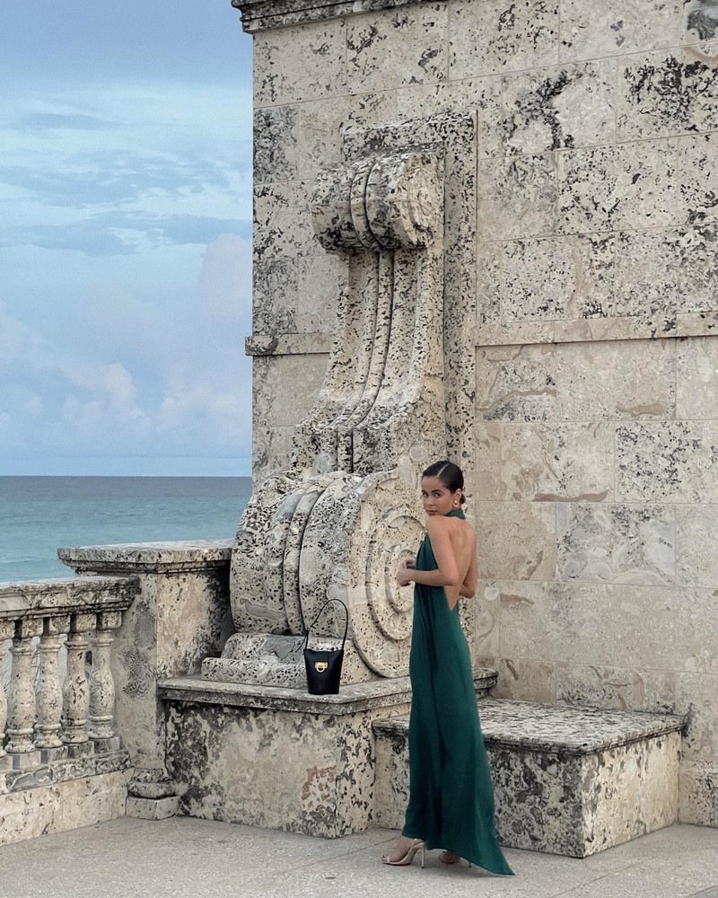 Главные тренды платьев весны и лета 2026: фото-примеры образов