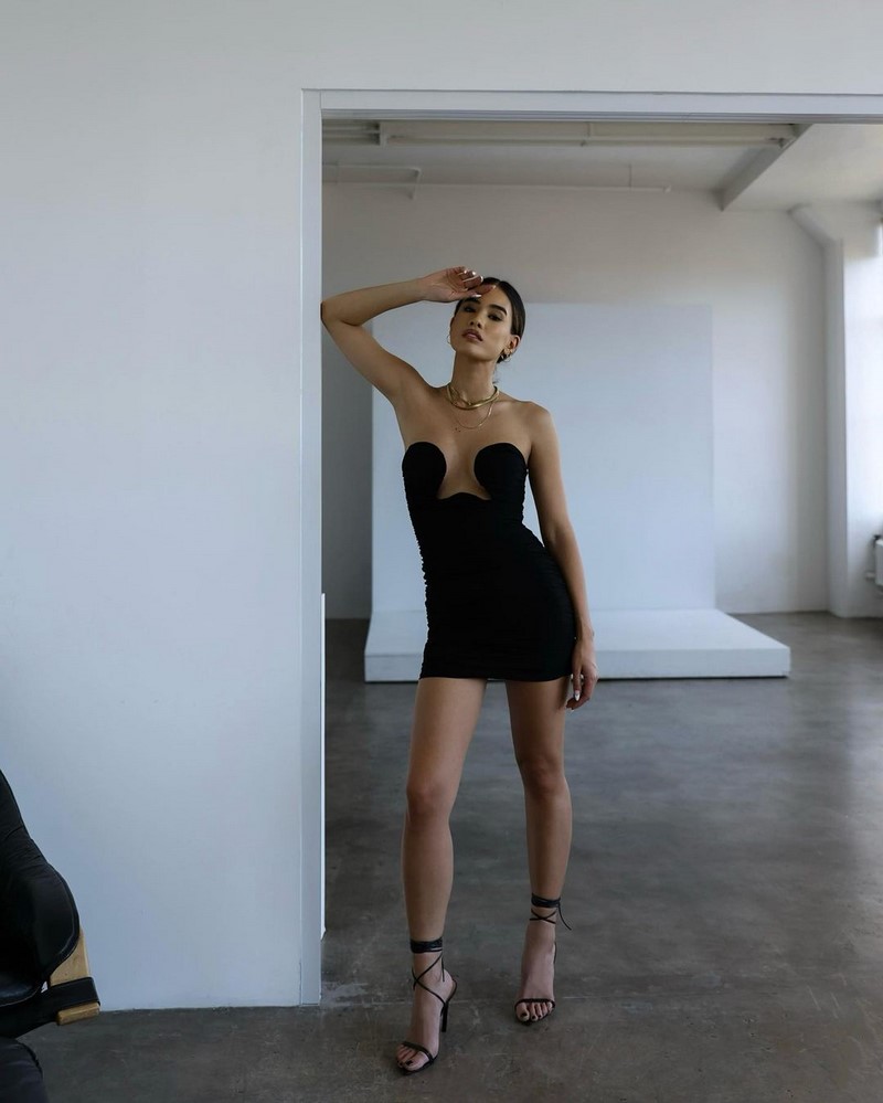 Главные тренды платьев весны и лета 2026: фото-примеры образов