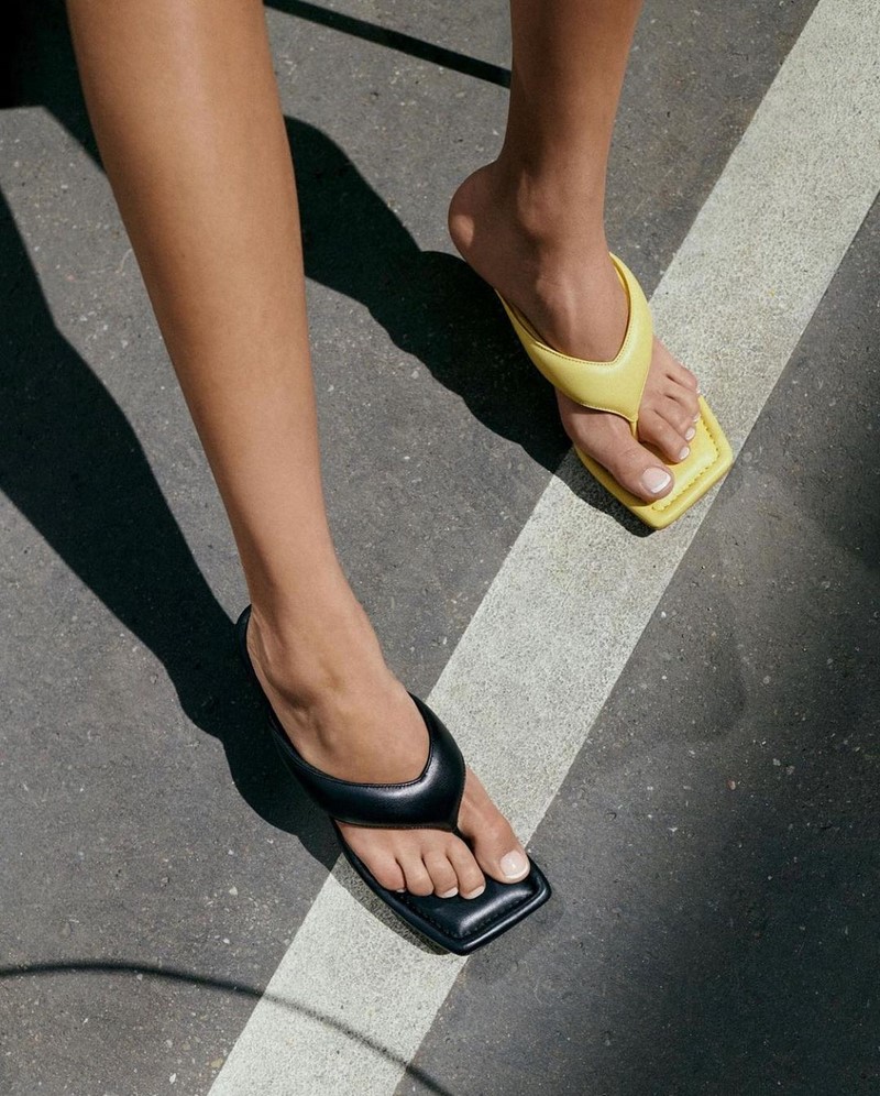 Самая ходовая обувь весной-летом 2026 года: фото-примеры