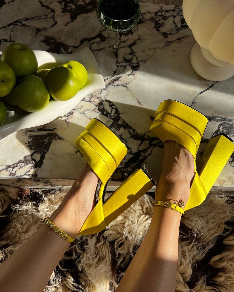 Самая ходовая обувь весной-летом 2026 года: фото-примеры