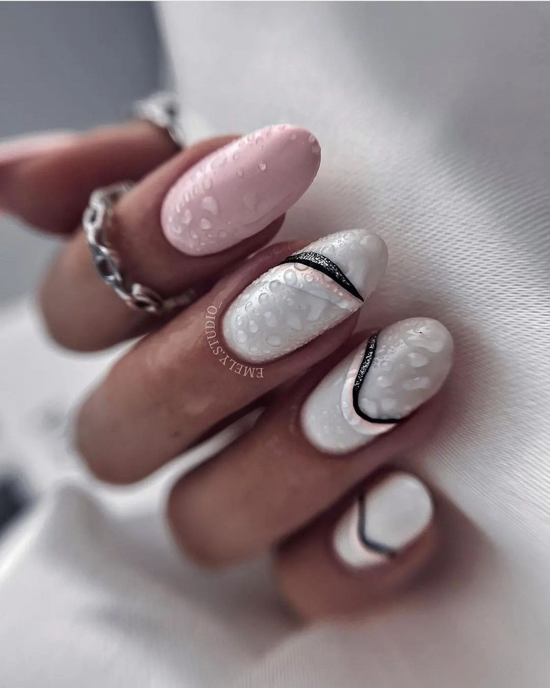 Красивый маникюр на лето 2026: фото, идеи летнего маникюра