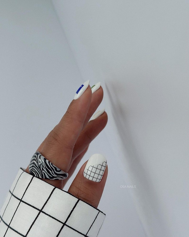 Красивый маникюр на лето 2026: фото, идеи летнего маникюра