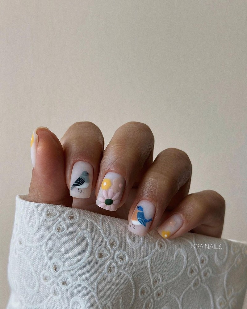 Красивый маникюр на лето 2026: фото, идеи летнего маникюра