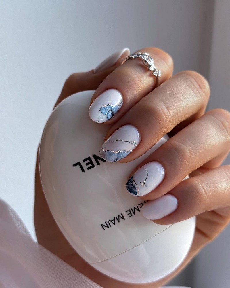 Красивый маникюр на лето 2026: фото, идеи летнего маникюра