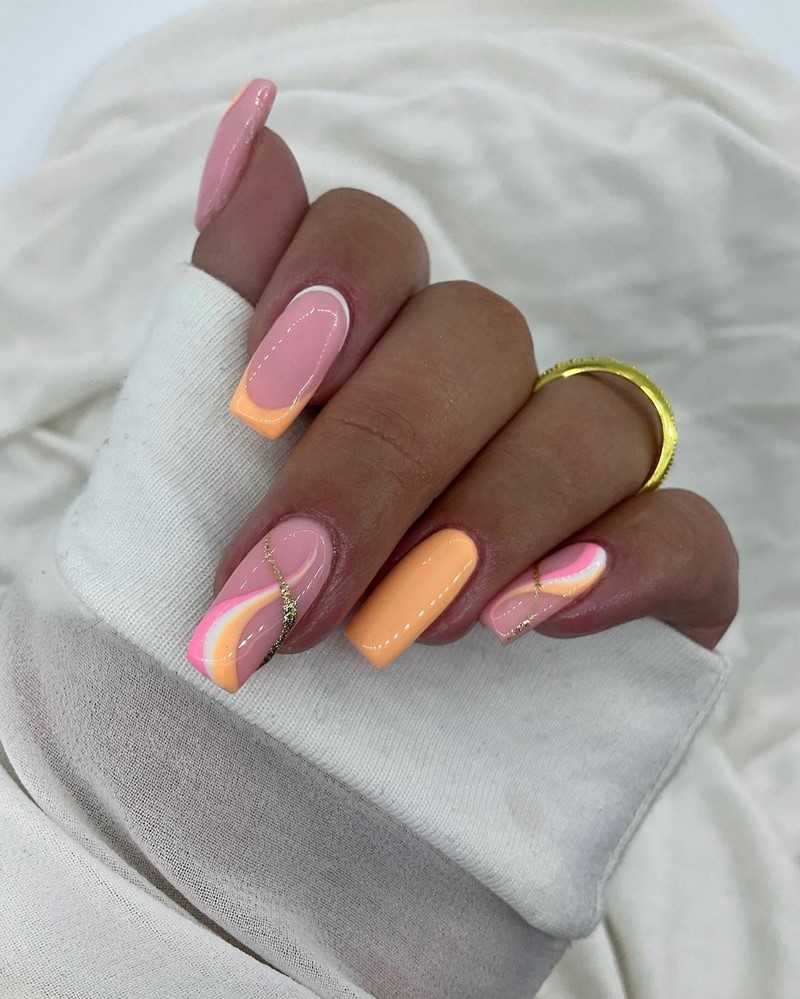 Красивый маникюр на лето 2026: фото, идеи летнего маникюра