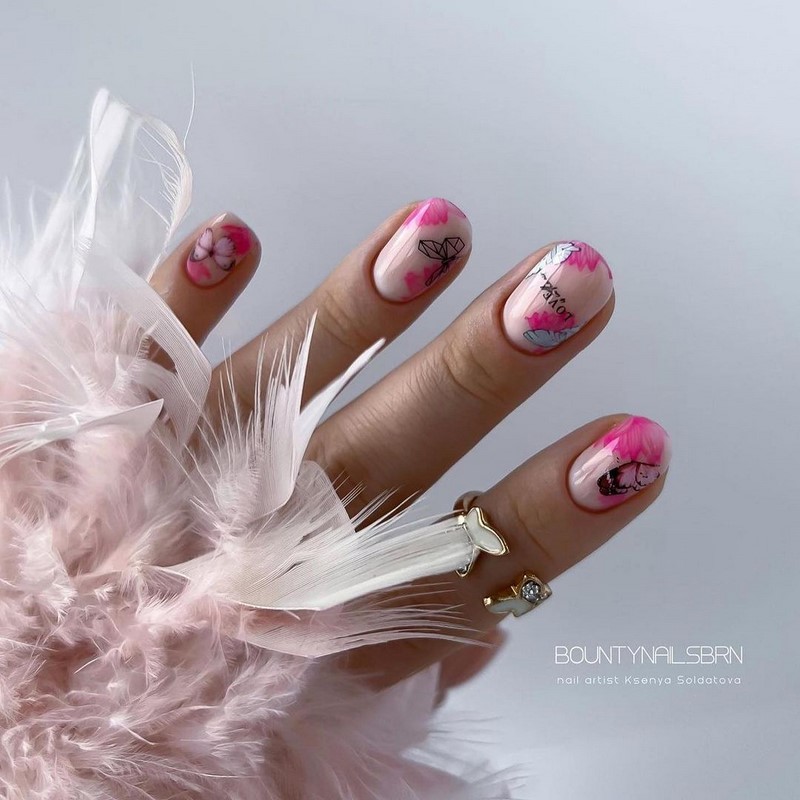 Красивый маникюр на лето 2026: фото, идеи летнего маникюра