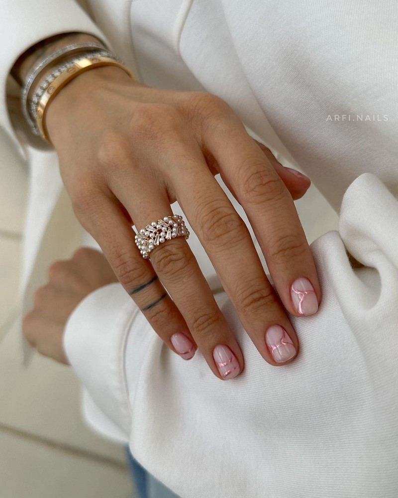 Красивый маникюр на лето 2026: фото, идеи летнего маникюра