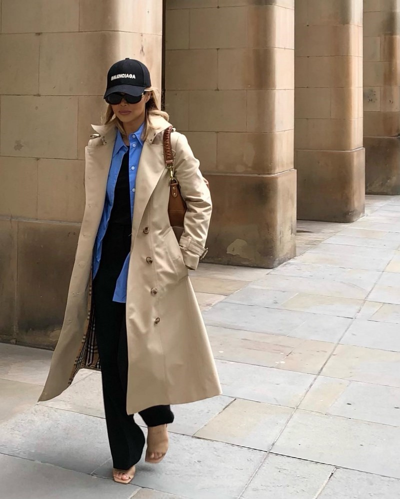 Стильные плащи и тренчи 2026: модные модели на фото