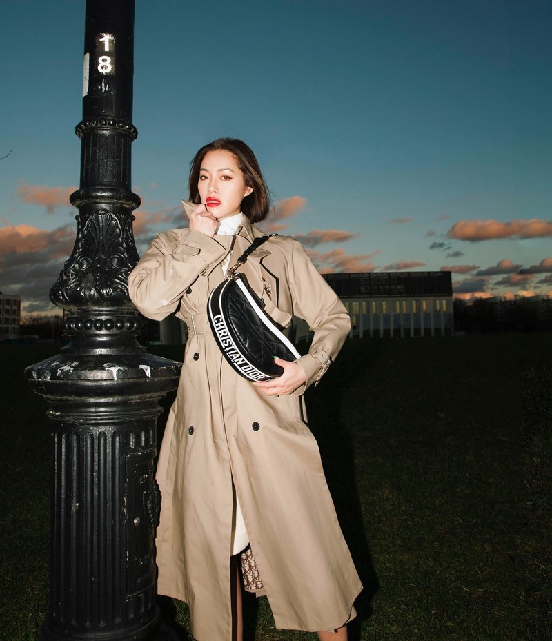 Стильные плащи и тренчи 2026: модные модели на фото