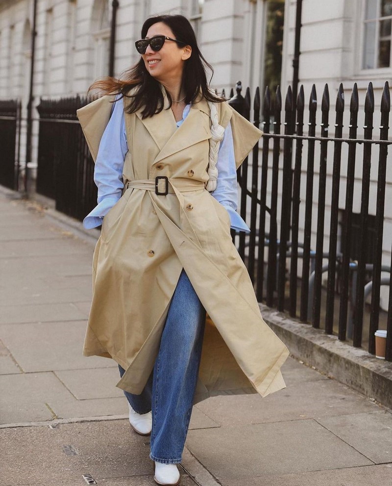 Стильные плащи и тренчи 2026: модные модели на фото