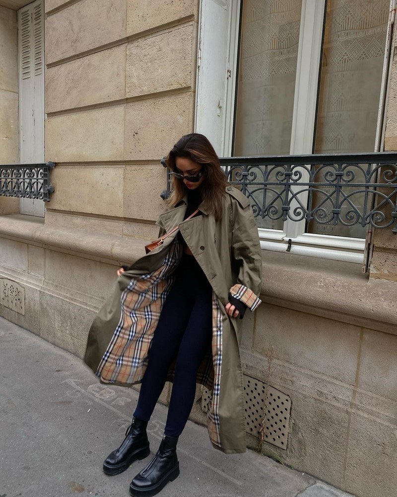 Стильные плащи и тренчи 2026: модные модели на фото