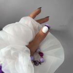 Новинки стрижек на средние волосы 2026: фото-примеры