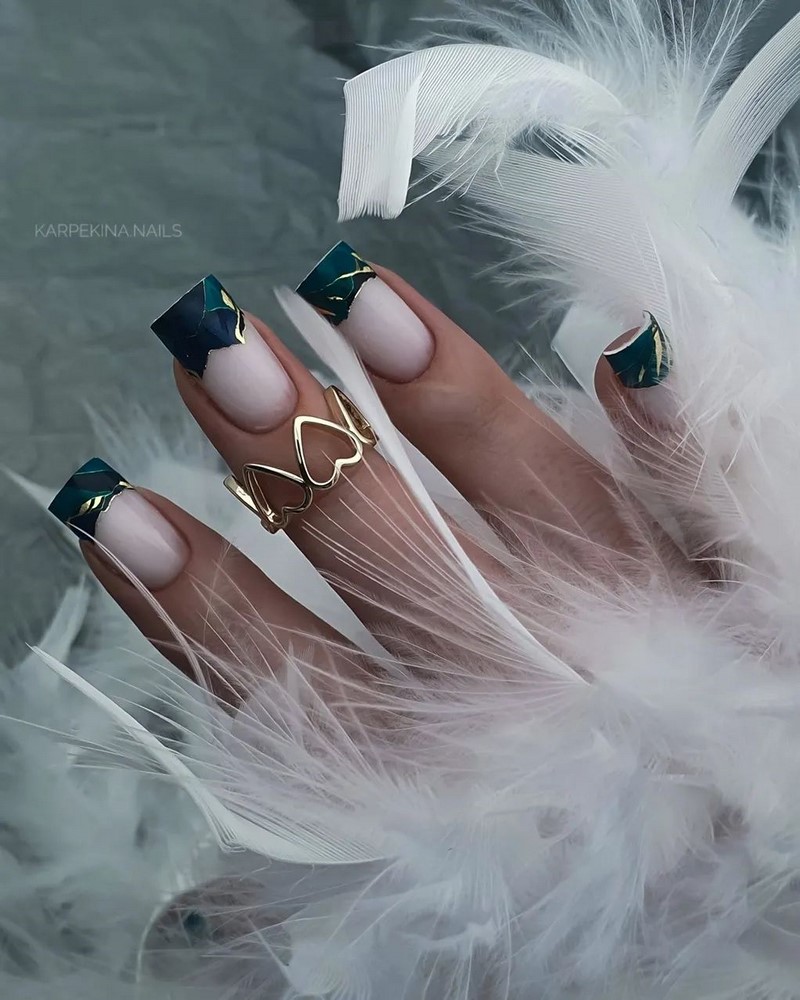 Френч-маникюр осень-зима 2026-2027 — новинки, фото