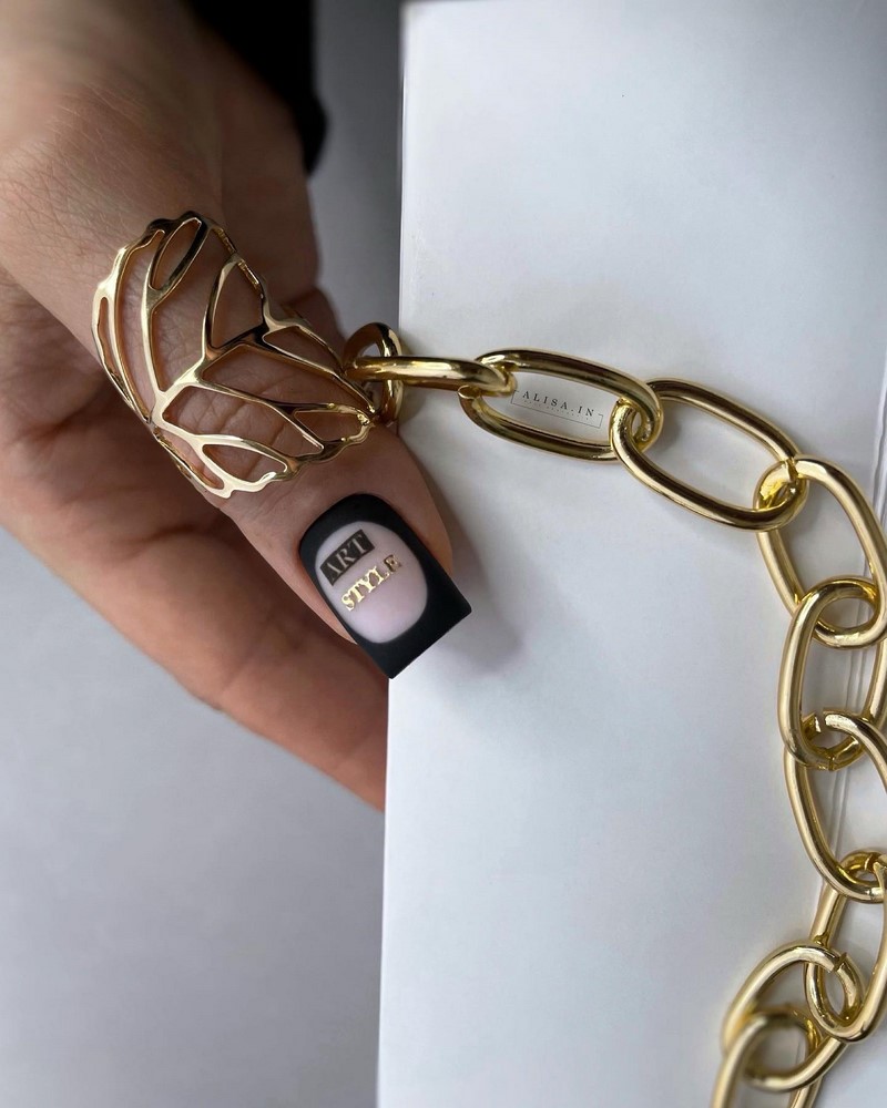 Френч-маникюр осень-зима 2026-2027 — новинки, фото