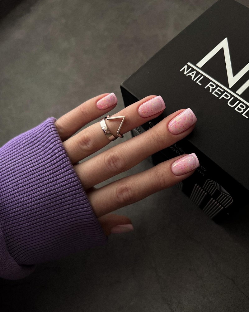 Френч-маникюр осень-зима 2026-2027 — новинки, фото