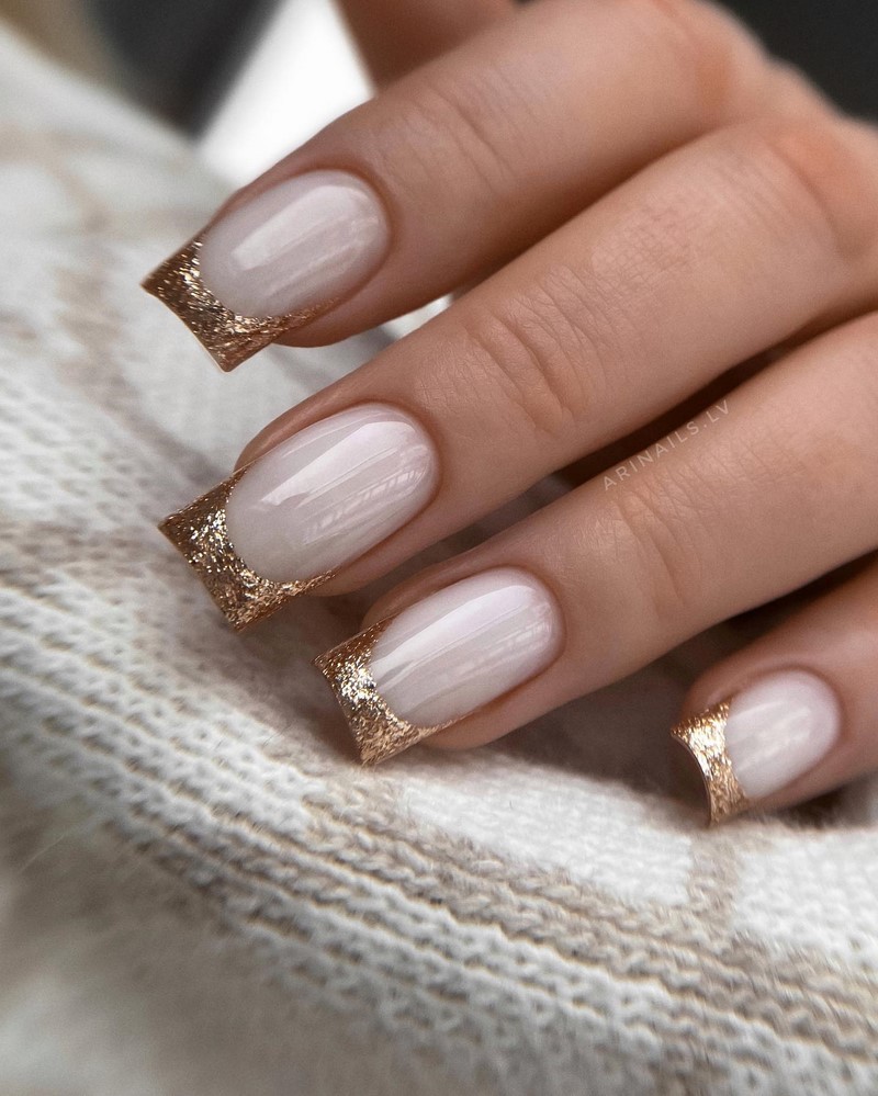 Френч-маникюр осень-зима 2026-2027 — новинки, фото
