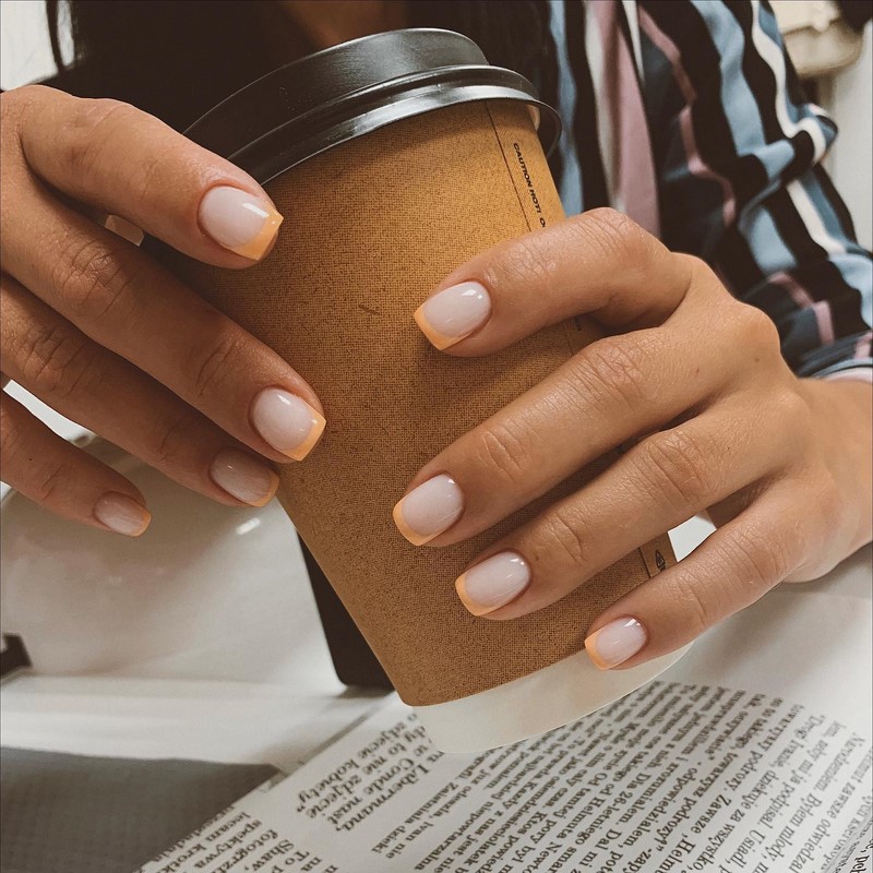 Френч-маникюр осень-зима 2026-2027 — новинки, фото