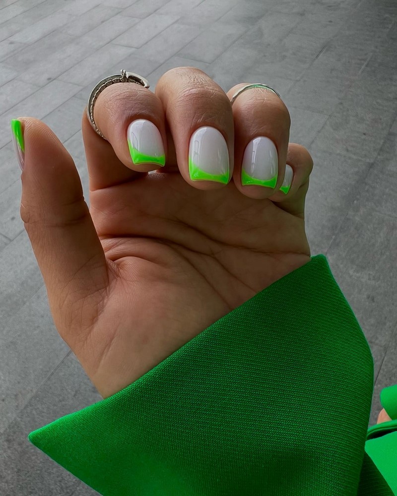 Френч-маникюр осень-зима 2026-2027 — новинки, фото