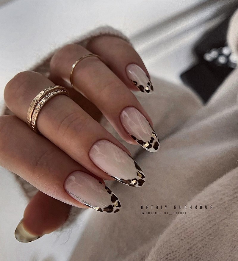 Френч-маникюр осень-зима 2026-2027 — новинки, фото