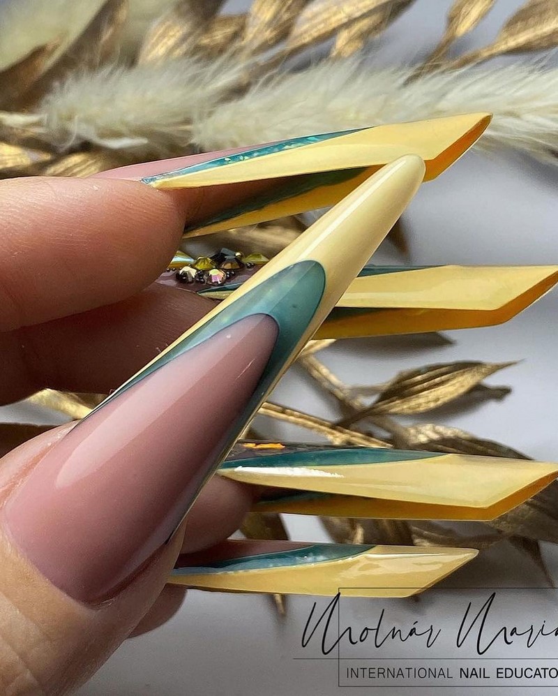 Френч-маникюр осень-зима 2026-2027 — новинки, фото