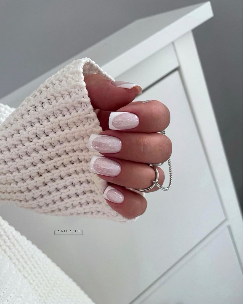 Френч-маникюр осень-зима 2026-2027 — новинки, фото