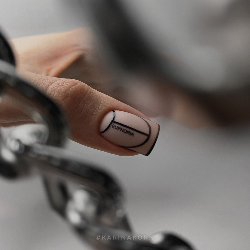 Френч-маникюр осень-зима 2026-2027 — новинки, фото