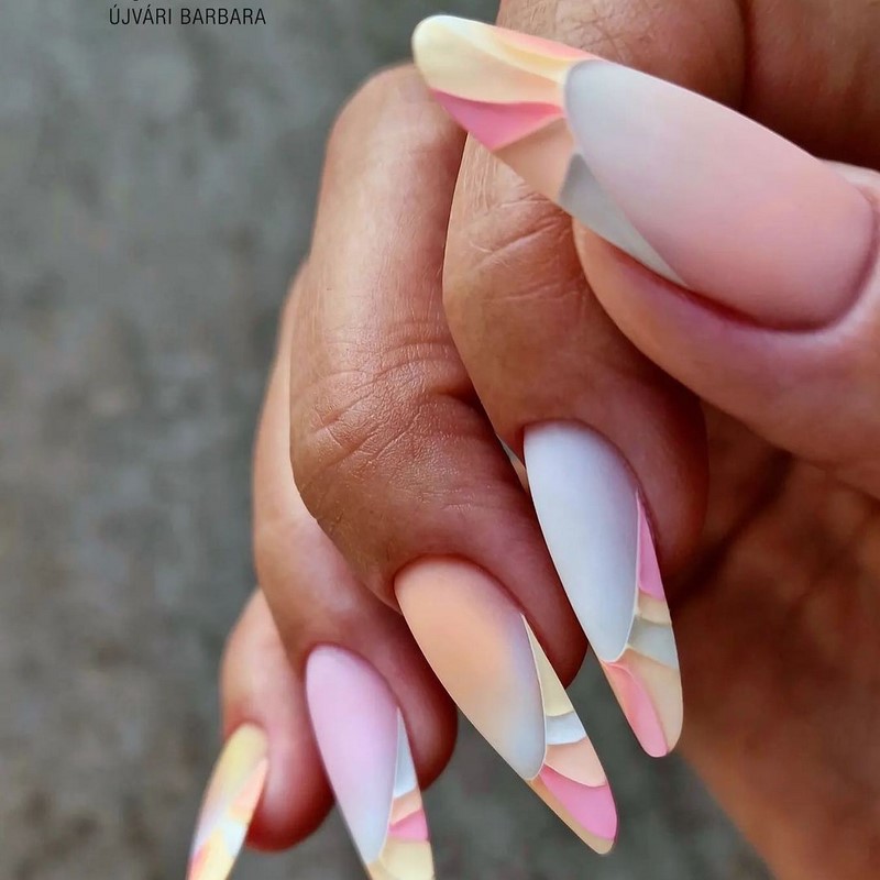 Френч-маникюр осень-зима 2026-2027 — новинки, фото