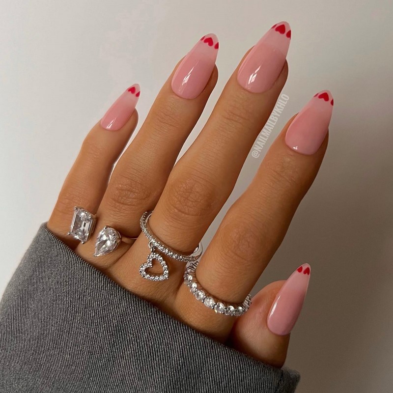 Френч-маникюр осень-зима 2026-2027 — новинки, фото