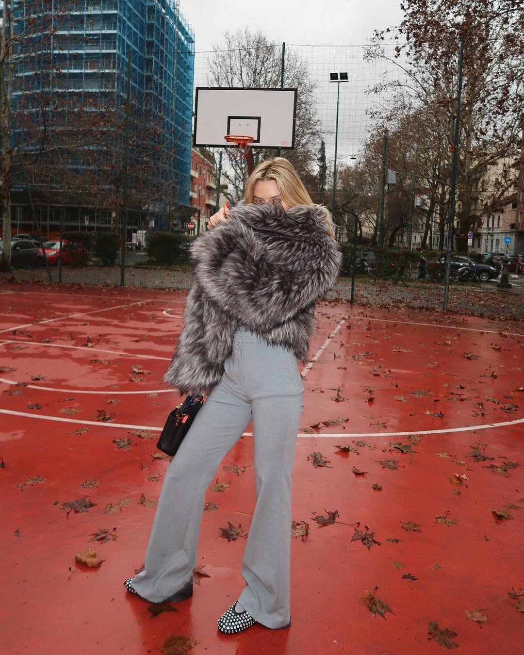 Новинки одежды осень-зима 2026-2027: список трендов и тенденций на фото