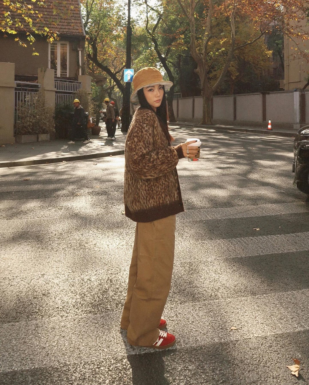 Новинки одежды осень-зима 2026-2027: список трендов и тенденций на фото