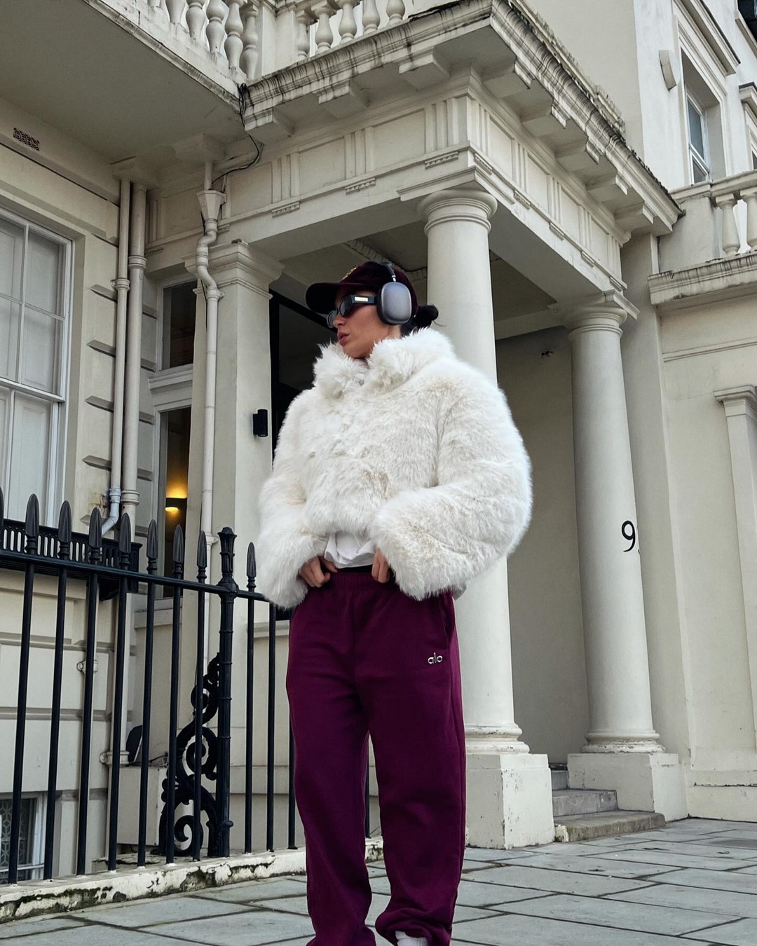 Новинки одежды осень-зима 2026-2027: список трендов и тенденций на фото