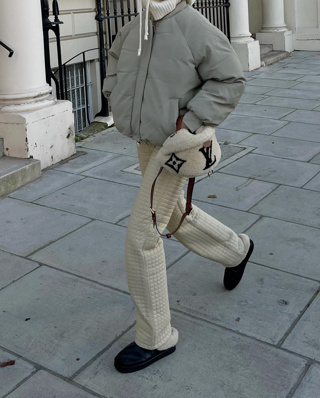 Новинки одежды осень-зима 2026-2027: список трендов и тенденций на фото