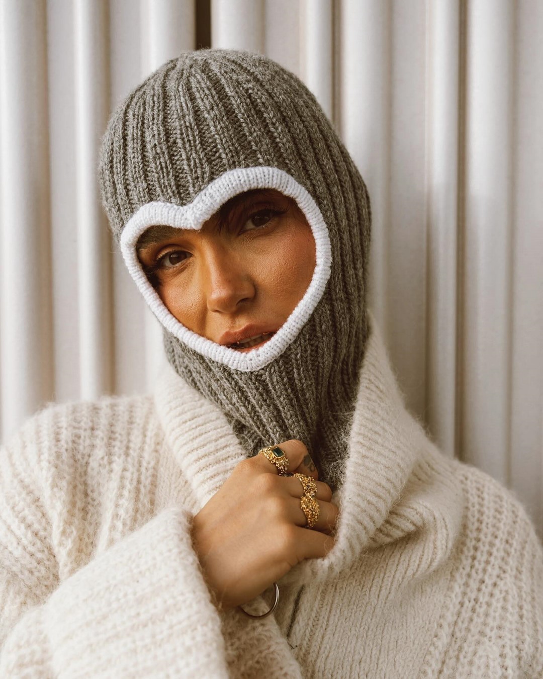 Новинки одежды осень-зима 2026-2027: список трендов и тенденций на фото