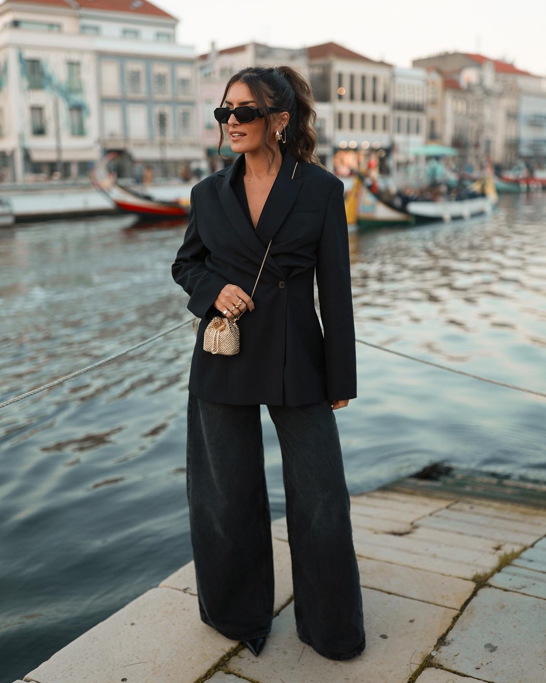 Новинки одежды осень-зима 2026-2027: список трендов и тенденций на фото