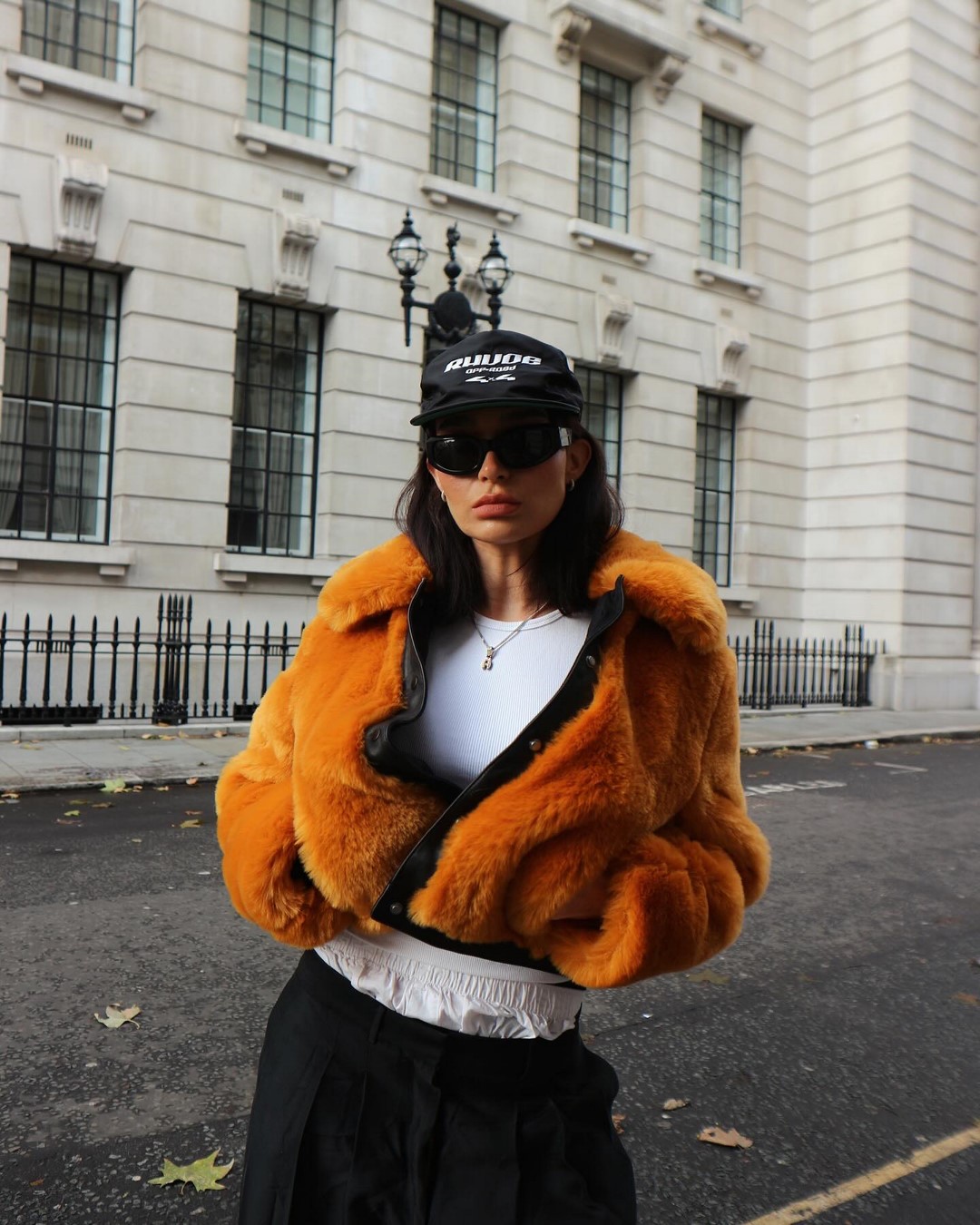 Новинки одежды осень-зима 2026-2027: список трендов и тенденций на фото