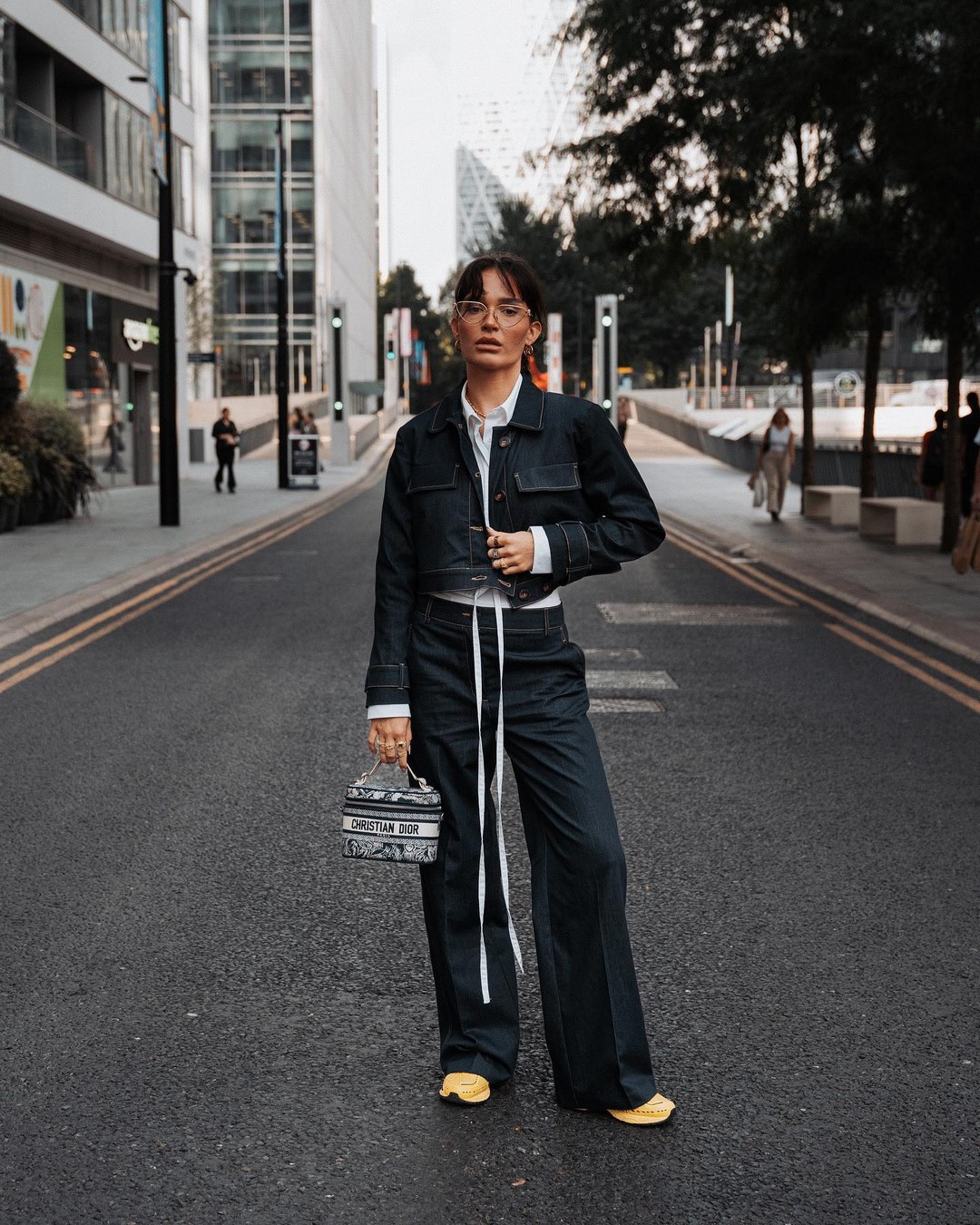 Новинки одежды осень-зима 2026-2027: список трендов и тенденций на фото