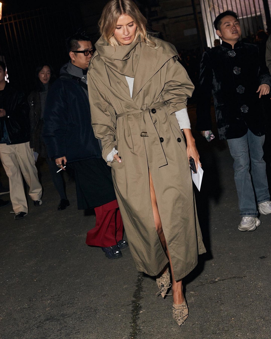 Новинки одежды осень-зима 2026-2027: список трендов и тенденций на фото